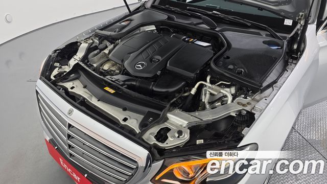 Mercedes-Benz E-Class (W213) E220d 4MATIC Exclusive 2019 — фото 6