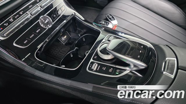 Mercedes-Benz E-Class (W213) E220d 4MATIC Exclusive 2019 — фото 9