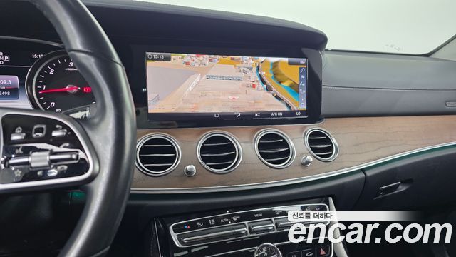 Mercedes-Benz E-Class (W213) E220d 4MATIC Exclusive 2019 — фото 13