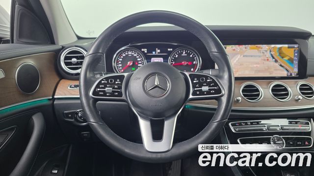 Mercedes-Benz E-Class (W213) E220d 4MATIC Exclusive 2019 — фото 14