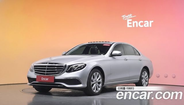 Mercedes-Benz E-Class (W213) E220d 4MATIC Exclusive 2019 — фото 1