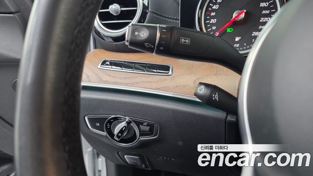 Mercedes-Benz E-Class (W213) E220d 4MATIC Exclusive 2019 — фото 27