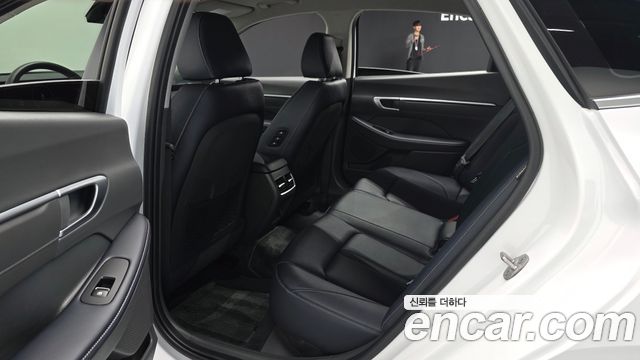 Hyundai Sonata The Edge (DN8) 1.6 Turbo Exclusive 2024 — фото 11