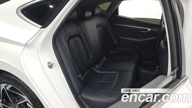 Hyundai Sonata The Edge (DN8) 1.6 Turbo Exclusive 2024 — фото 12