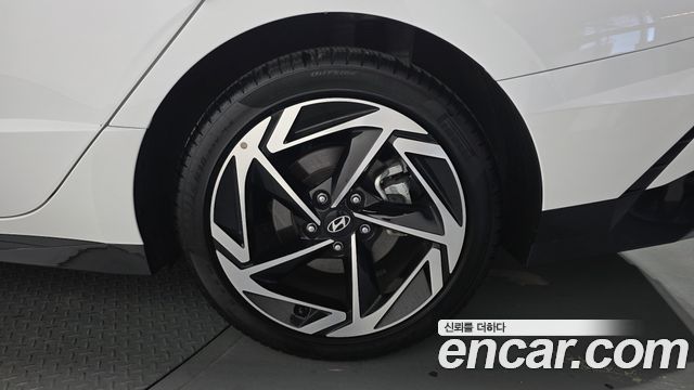 Hyundai Sonata The Edge (DN8) 1.6 Turbo Exclusive 2024 — фото 21
