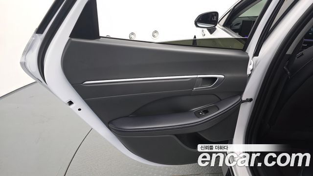 Hyundai Sonata The Edge (DN8) 1.6 Turbo Exclusive 2024 — фото 25