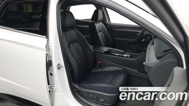 Hyundai Sonata The Edge (DN8) 1.6 Turbo Exclusive 2024 — фото 26
