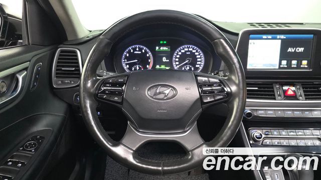 Hyundai Grandeur (IG) 3.0 Exclusive Special 2017 — фото 13