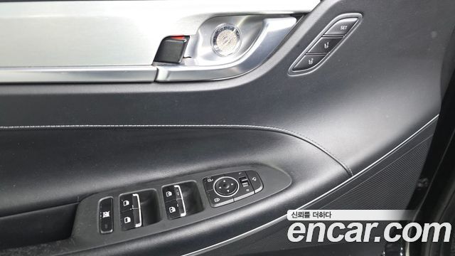 Hyundai Grandeur (IG) 3.0 Exclusive Special 2017 — фото 28