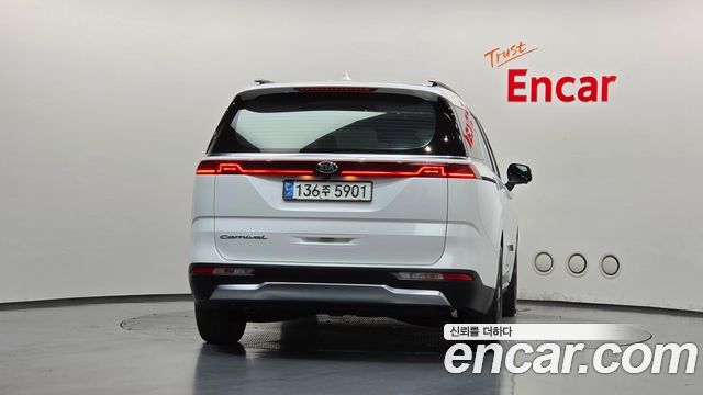 Kia Carnival (IV) Diesel 9-Seater Signature 2021 — фото 4