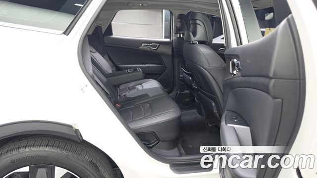Kia Sportage Hybrid (V) HEV 1.6 2WD Signature 2025 — фото 12
