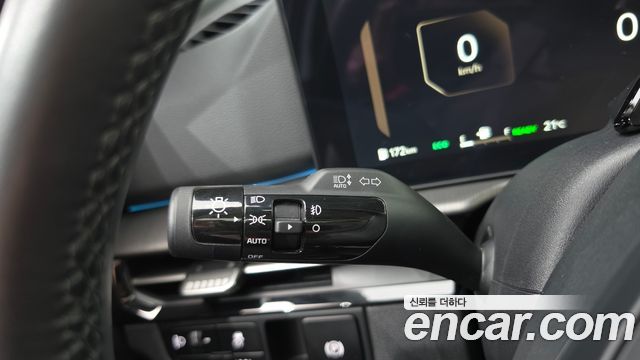 Kia Sportage Hybrid (V) HEV 1.6 2WD Signature 2025 — фото 34