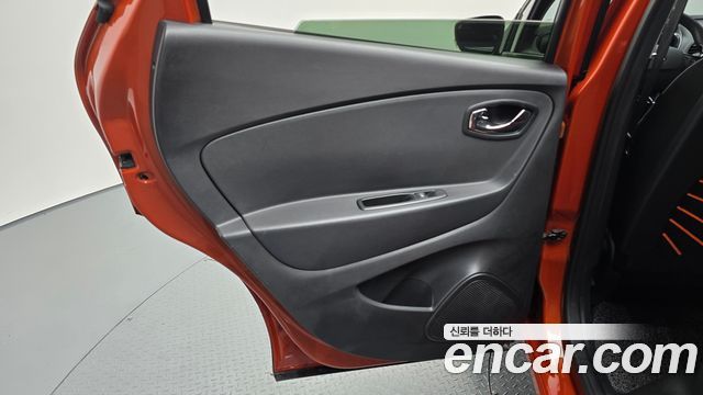 Renault Korea QM3 RE 2014 — фото 25