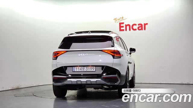 Kia Sportage (V) Diesel 2.0 2WD Signature 2023 — фото 4