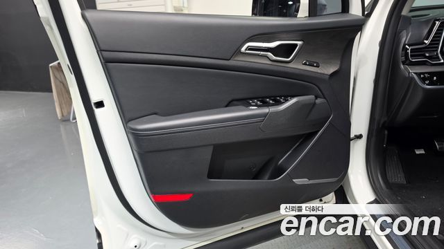 Kia Sportage (V) Diesel 2.0 2WD Signature 2023 — фото 24