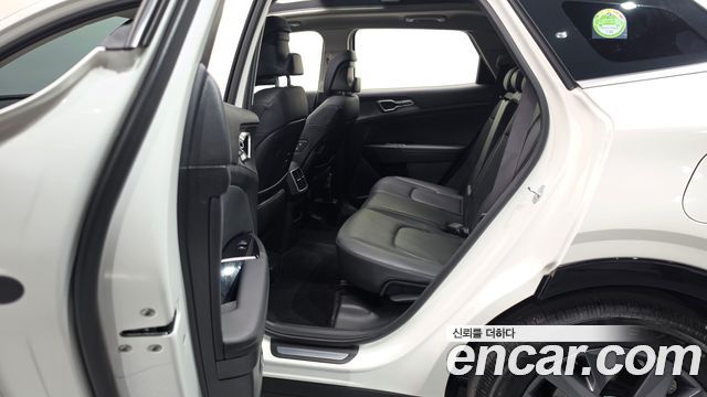 Kia Sportage (V) Diesel 2.0 2WD Signature 2023 — фото 26