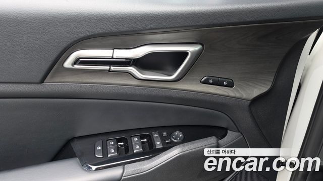 Kia Sportage (V) Diesel 2.0 2WD Signature 2023 — фото 27
