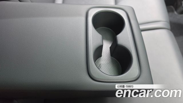 Kia Sportage (V) Diesel 2.0 2WD Signature 2023 — фото 29