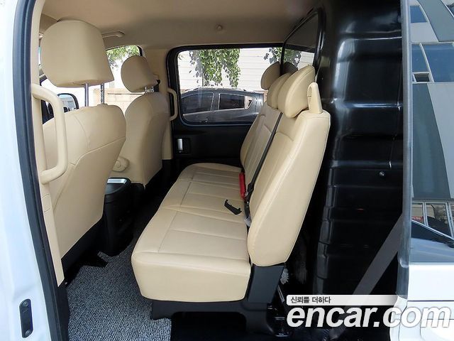 Hyundai Staria Cargo 5-Seater Modern 2023 — фото 6