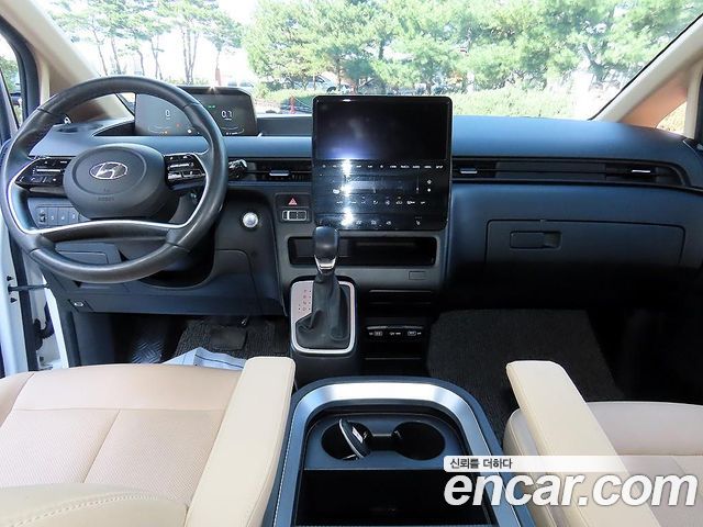 Hyundai Staria Cargo 5-Seater Modern 2023 — фото 7