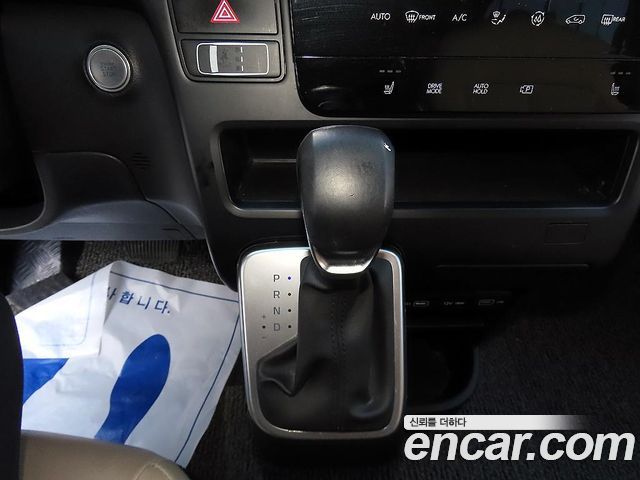 Hyundai Staria Cargo 5-Seater Modern 2023 — фото 10