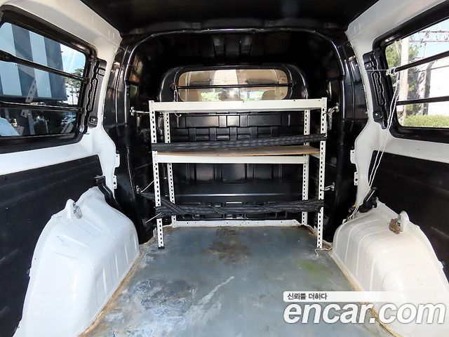 Hyundai Staria Cargo 5-Seater Modern 2023 — фото 21