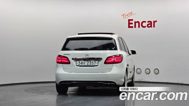 Mercedes-Benz B-Class (W246) B200 d 2017 — фото 4