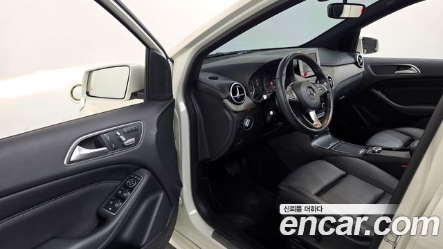 Mercedes-Benz B-Class (W246) B200 d 2017 — фото 10