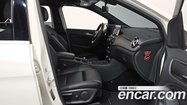 Mercedes-Benz B-Class (W246) B200 d 2017 — фото 11