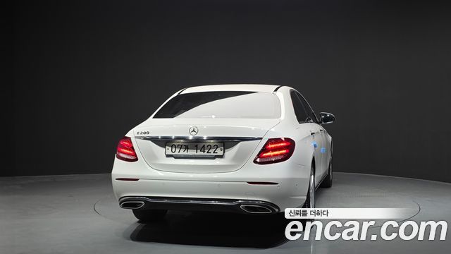 Mercedes-Benz E-Class (W213) E200 Avantgarde 2018 — фото 4