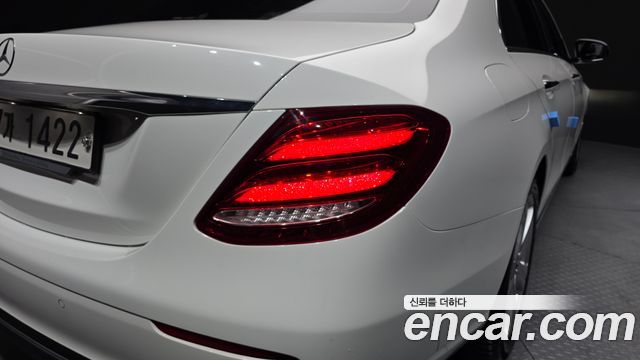 Mercedes-Benz E-Class (W213) E200 Avantgarde 2018 — фото 29