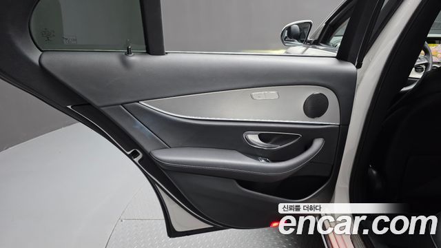 Mercedes-Benz E-Class (W213) E200 Avantgarde 2018 — фото 31