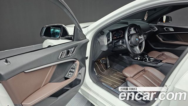 BMW 1 Series (F40) 120i M Sports 2023 — фото 10
