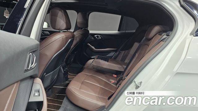 BMW 1 Series (F40) 120i M Sports 2023 — фото 11