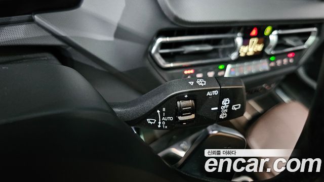 BMW 1 Series (F40) 120i M Sports 2023 — фото 14