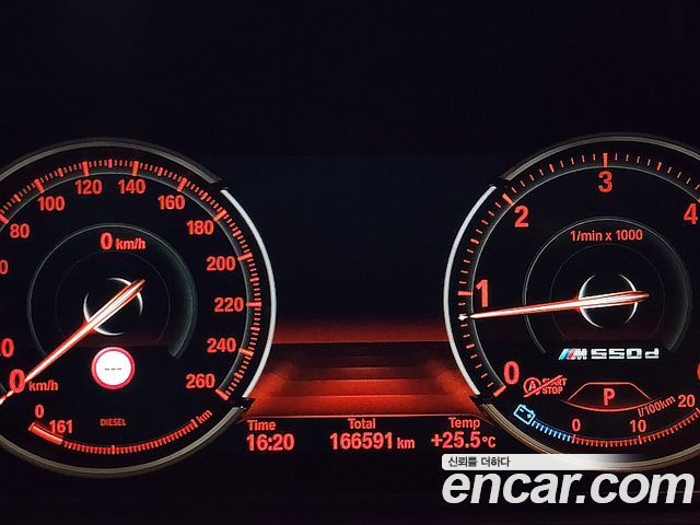 BMW 5 Series (F10) 520d xDrive Luxury 2015 — фото 9