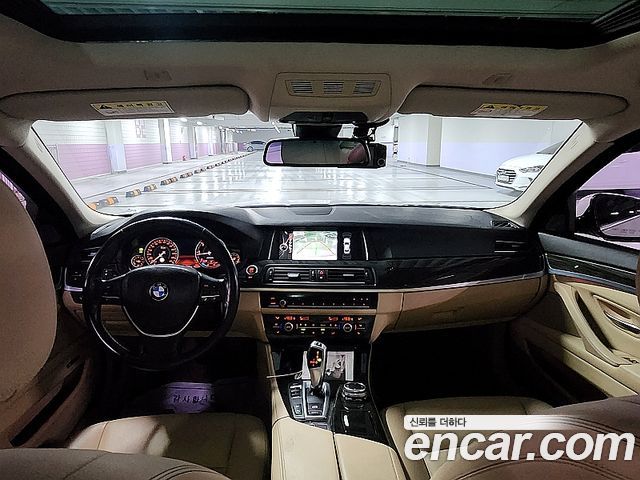 BMW 5 Series (F10) 520d xDrive Luxury 2015 — фото 18