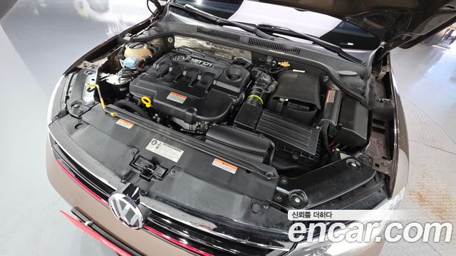Volkswagen Jetta 2.0 TDI BlueMotion Premium 6th 2015 — фото 6