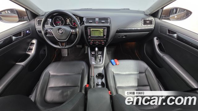 Volkswagen Jetta 2.0 TDI BlueMotion Premium 6th 2015 — фото 7
