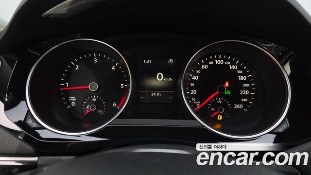 Volkswagen Jetta 2.0 TDI BlueMotion Premium 6th 2015 — фото 8