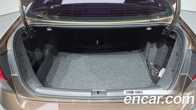 Volkswagen Jetta 2.0 TDI BlueMotion Premium 6th 2015 — фото 17