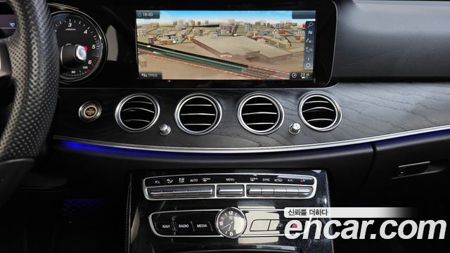 Mercedes-Benz E-Class (W213) E220d Avantgarde 2017 — фото 14