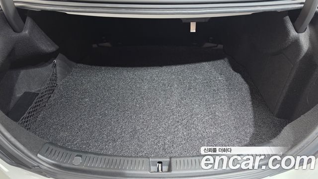 Mercedes-Benz E-Class (W213) E220d Avantgarde 2017 — фото 20