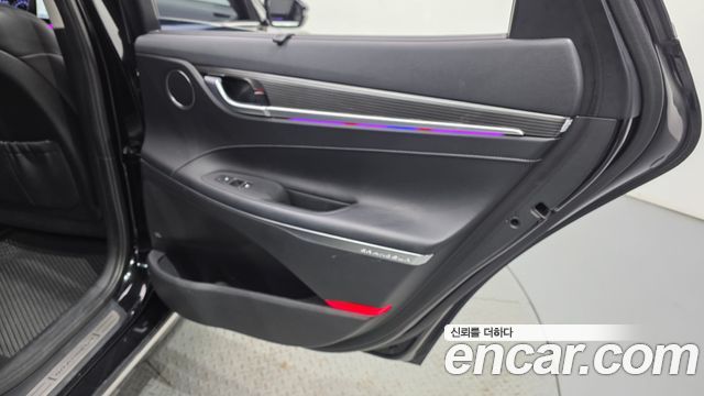 Hyundai Grandeur (IG) 2.4 Premium Special 2019 — фото 25