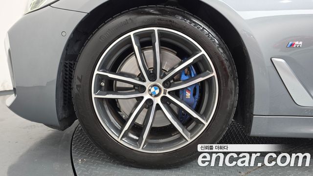 BMW 5 Series (G30) 520i M Sport 2023 — фото 5