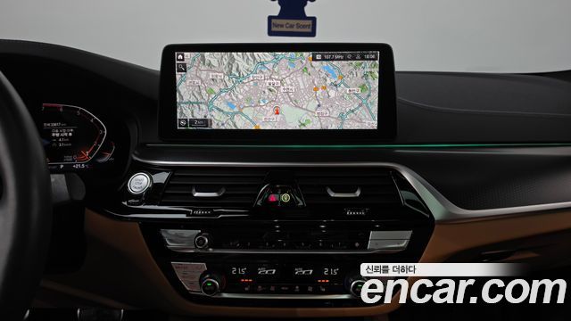 BMW 5 Series (G30) 520i M Sport 2023 — фото 16