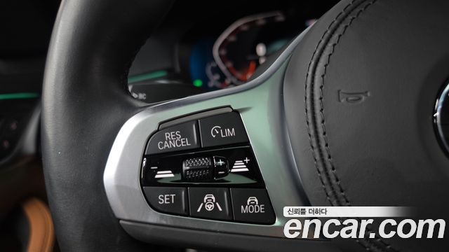 BMW 5 Series (G30) 520i M Sport 2023 — фото 20