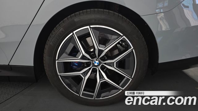 BMW 5 Series (G60) 523d M Sport 2025 — фото 21