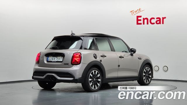 MINI Cooper S 5Door Classic Third Generation 2022 — фото 2