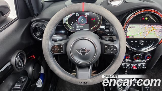 MINI Cooper S 5Door Classic Third Generation 2022 — фото 18